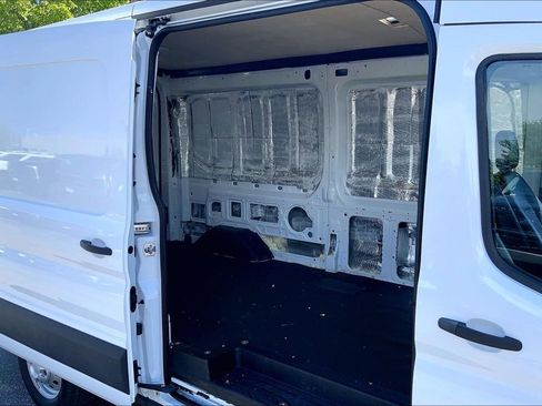 Used 2024 Ford Transit 250 148 Medium Roof Extended AWD image 6
