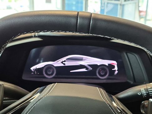 Used 2025 Chevrolet Corvette Stingray Premium Conv w/ Z51 Performance Package RWD image 19