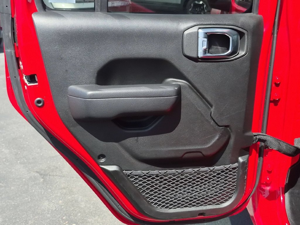 Used 2025 Jeep Wrangler Unlimited Sport AWD/4WD image 27