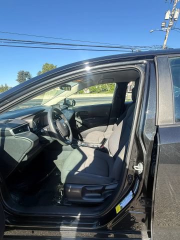 Used 2022 Toyota Corolla LE FWD image 14