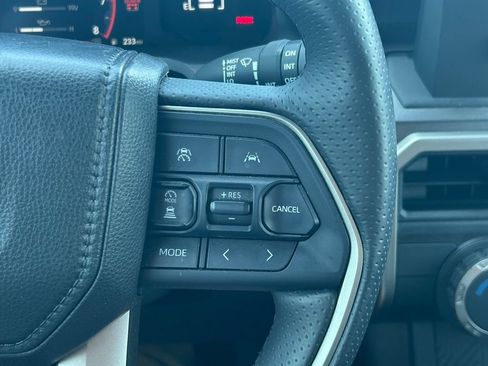 Used 2026 Toyota 4Runner SR5 AWD/4WD image 37