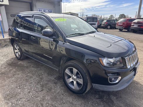 Used 2017 Jeep Compass High Altitude image 3