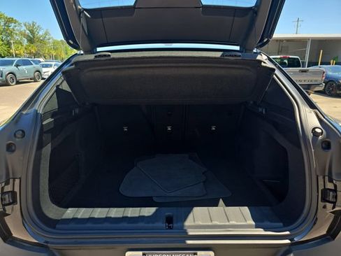 Used 2025 BMW X2 xDrive28i AWD/4WD image 16