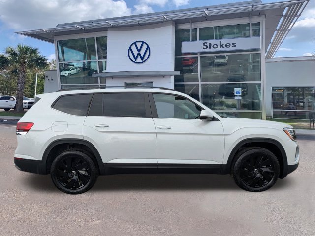New 2026 Volkswagen Atlas SE FWD image 3