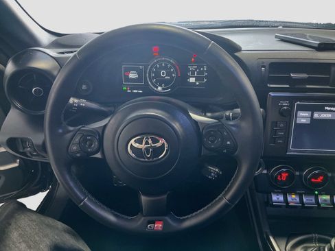 Used 2025 Toyota GR86 Premium w/ Performance Package RWD image 11