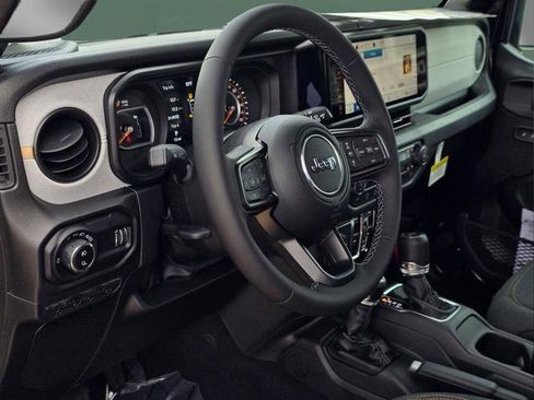 New 2026 Jeep Gladiator Sport AWD/4WD image 10
