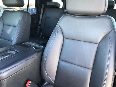 Used 2022 Chevrolet Tahoe Z71 w/ Z71 Off-Road Package image 15