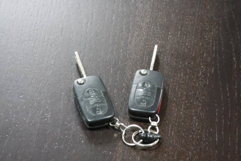 Used 2004 Audi S4 Sedan AWD/4WD image 2