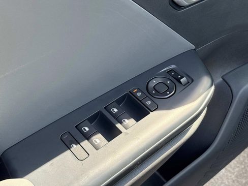 New 2025 Kia K4 LXS image 14