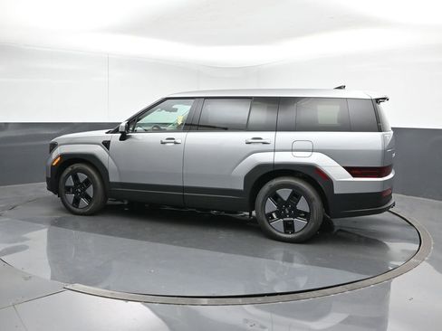 New 2026 Hyundai Santa Fe SE image 3