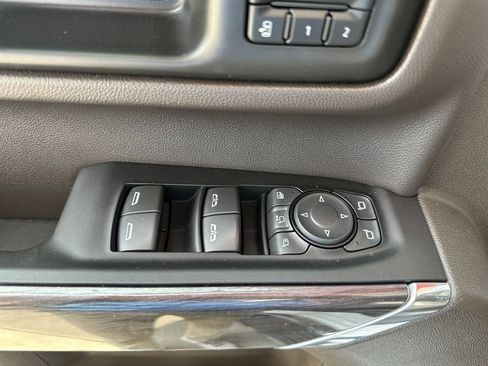 Used 2022 Chevrolet Silverado 2500 LTZ w/ Z71 Chrome Sport Edition AWD/4WD image 26