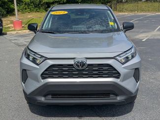 Used 2023 Toyota RAV4 LE FWD video 2