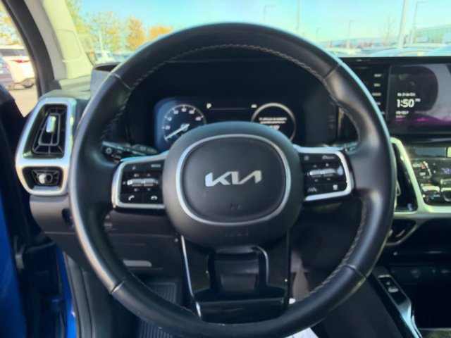 Used 2023 Kia Sorento SX AWD/4WD image 13