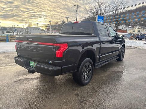 Used 2023 Ford F150 Lightning Lariat image 5