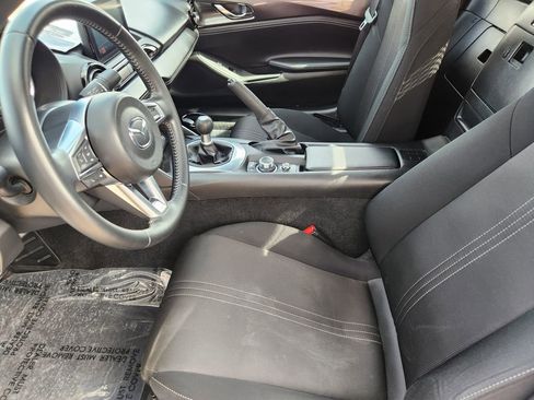 Used 2023 MAZDA MX-5 Miata Club image 3