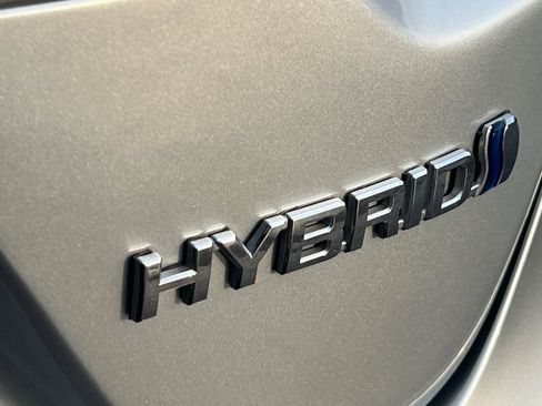 Used 2020 Toyota Corolla LE image 31