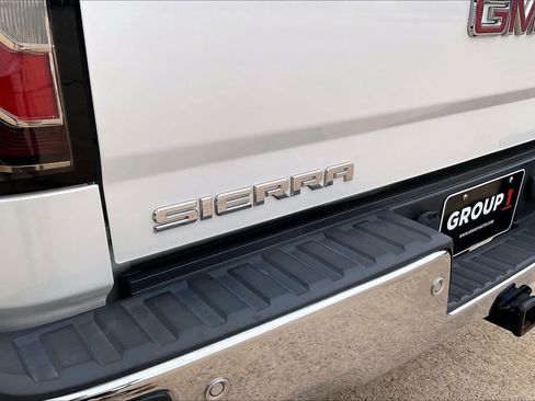 Used 2018 GMC Sierra 1500 SLT w/ SLT Premium Package AWD/4WD image 11