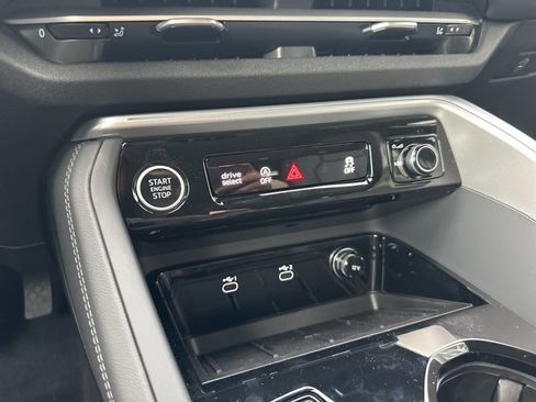 New 2025 Audi Q5 Premium image 29
