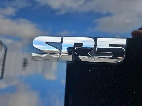 Used 2019 Toyota 4Runner SR5 image 12