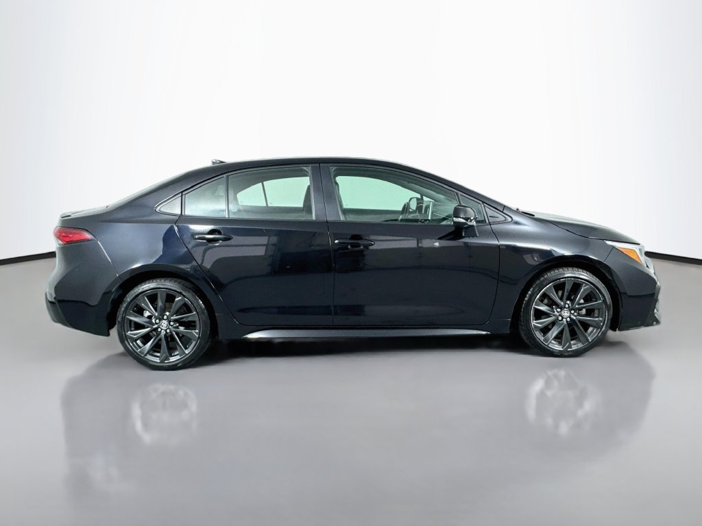 Used 2024 Toyota Corolla XSE FWD image 6