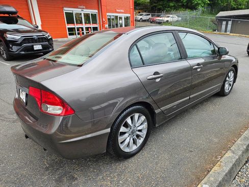Used 2010 Honda Civic EX-L image 5