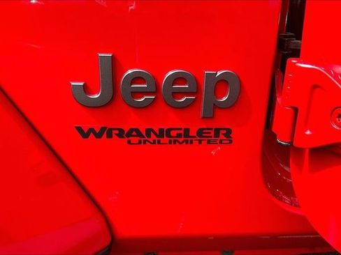 Used 2018 Jeep Wrangler Unlimited Rubicon image 33