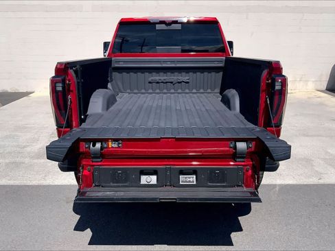 Used 2024 GMC Sierra 2500 AT4X w/ AT4X AEV Edition AWD/4WD image 18