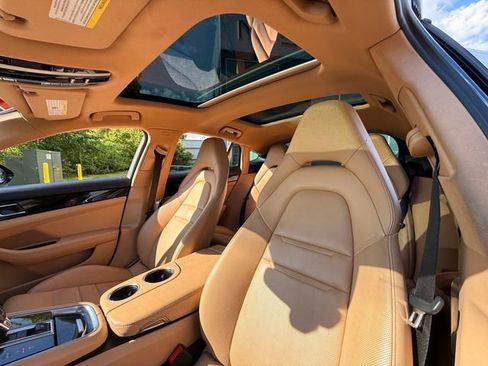 Used 2017 Porsche Panamera 4 AWD/4WD image 26