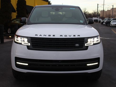 Used 2024 Land Rover Range Rover SE image 27