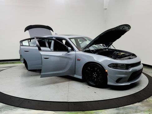 Used 2020 Dodge Charger Scat Pack w/ Dynamics Package image 10