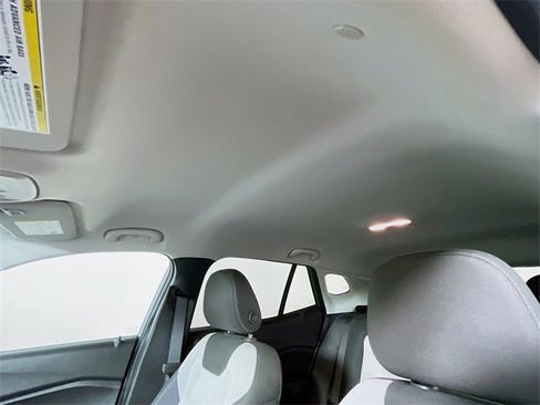 Certified 2025 Chevrolet Trax LS image 24