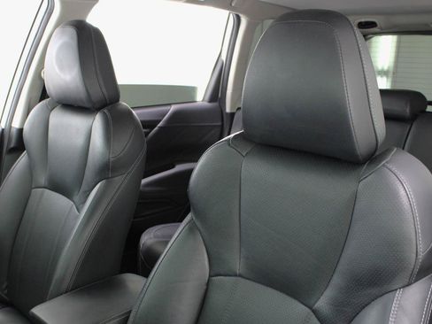 Used 2019 Subaru Forester Limited AWD/4WD image 34