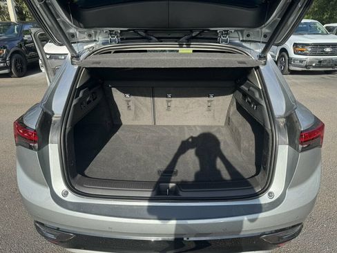 Used 2023 Buick Envision Preferred w/ Sport Touring Package AWD/4WD image 8