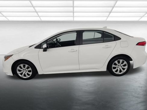Used 2024 Toyota Corolla LE FWD image 4