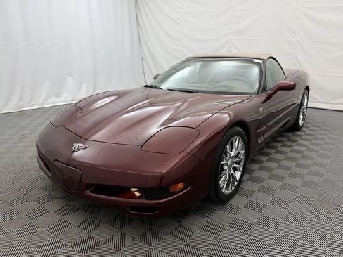 Used 2003 Chevrolet Corvette Convertible w/ Preferred Equipment Group1 RWD image 2