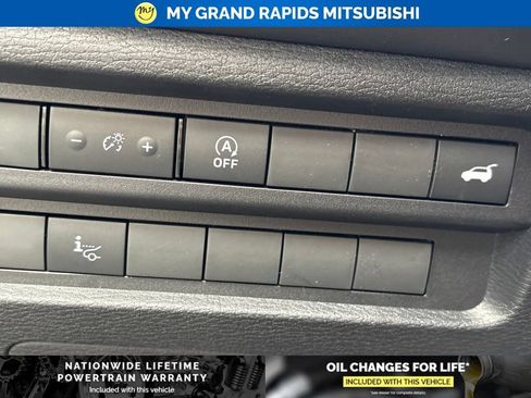 New 2026 Mitsubishi Outlander SEL Black Edition AWD/4WD image 36