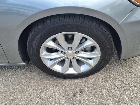 Used 2025 Chevrolet Malibu LT FWD image 9