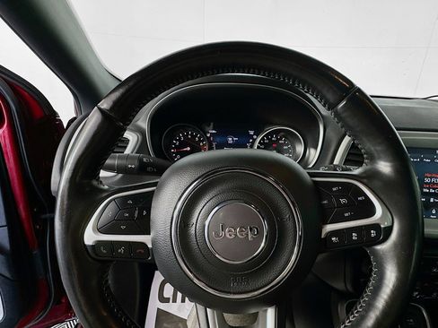 Used 2021 Jeep Compass Latitude w/ Sun and Sound Group FWD image 11