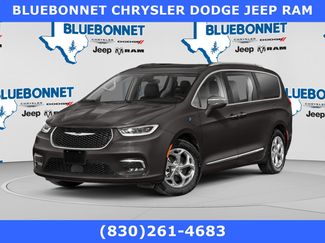 Used 2021 Chrysler Pacifica Touring-L FWD video 1