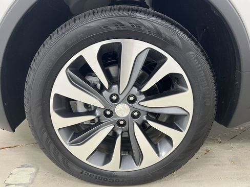 Used 2022 Buick Encore Preferred w/ Safety Package image 25