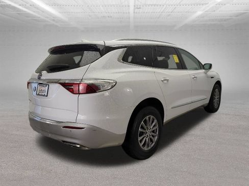 Used 2023 Buick Enclave Essence FWD image 7