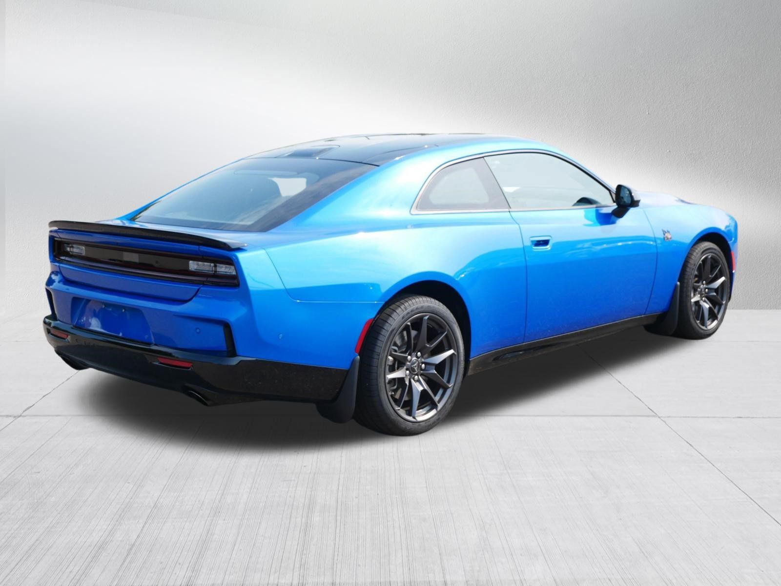 Used 2026 Dodge Charger Scat Pack w/ Blacktop Package AWD/4WD image 7