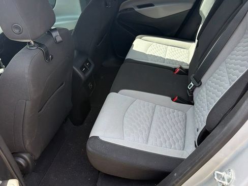 Used 2020 Chevrolet Equinox LS FWD image 8