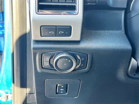 Used 2017 Ford F150 Lariat w/ Equipment Group 502A Luxury image 10