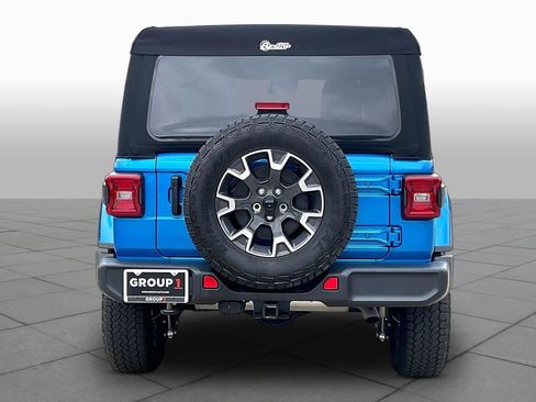 Used 2024 Jeep Wrangler Unlimited Sahara AWD/4WD image 5