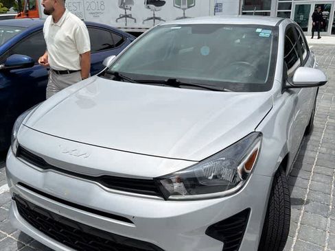 Used 2023 Kia Rio S FWD image 3