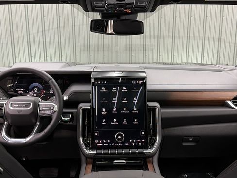 Used 2026 GMC Yukon XL Denali w/ Sun & Power Step Package AWD/4WD image 34