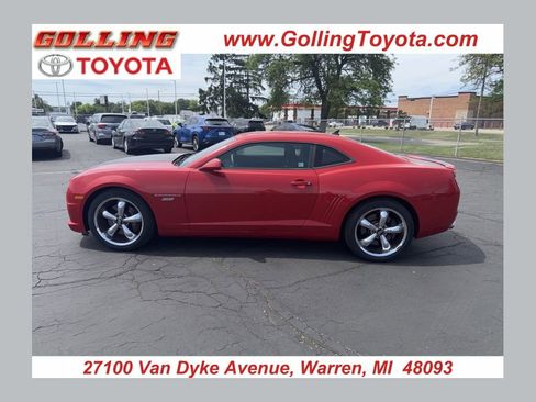 Used 2011 Chevrolet Camaro SS RWD image 1
