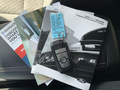 Used 2023 Ford Escape Active image 20