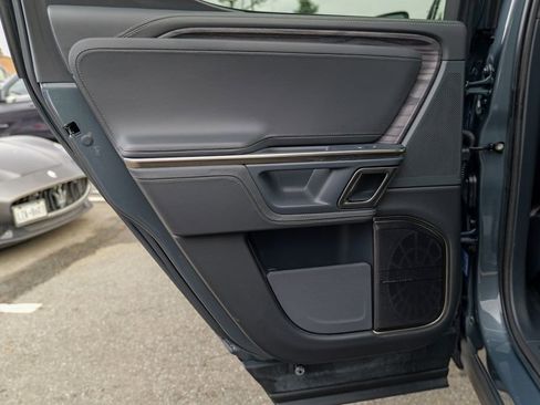 Used 2022 Rivian R1T Adventure image 24